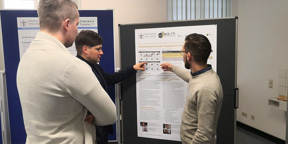 Discussion on the poster session of the Workshops on E-Learning in Leipzig