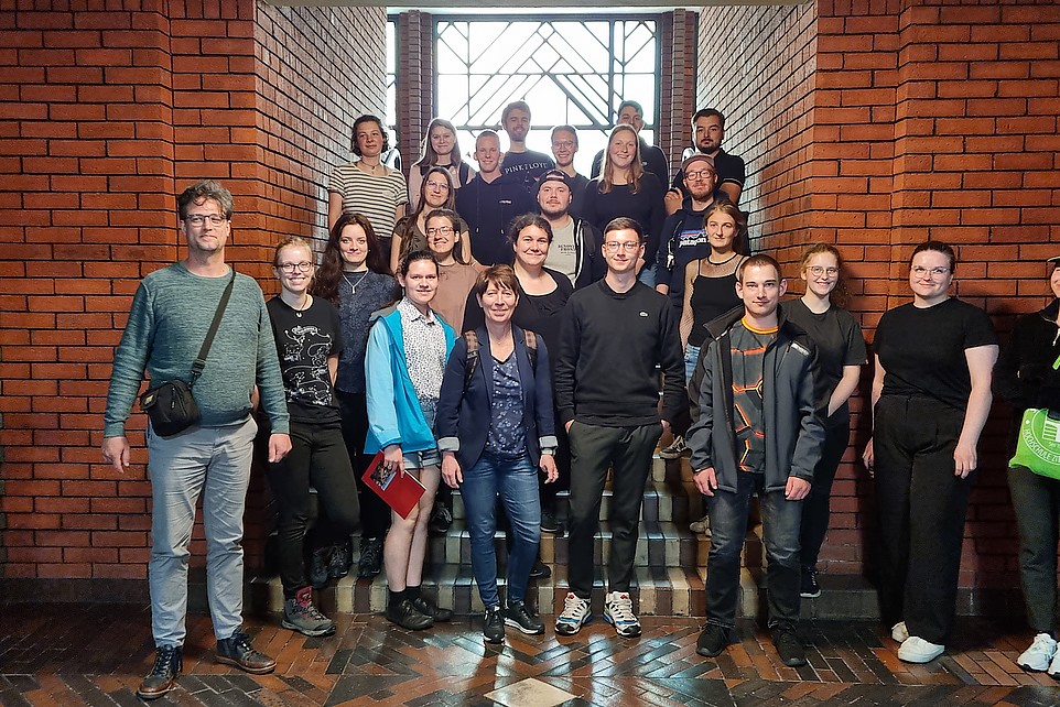 Group photo in the old industrial building in the Hoechst Industrial Park