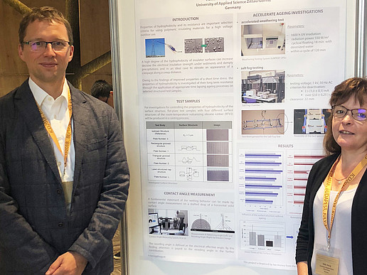 Dipl.-Ing. Heike Herzig und Prof. Stefan Kornhuber präsentierten Forschungsergebnisse auf der IEEE Konferenz in Budapest