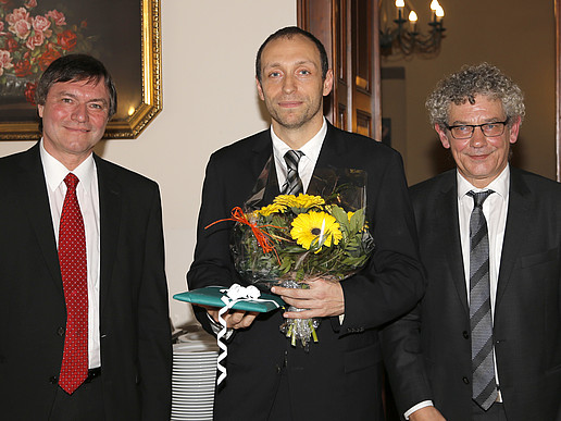from left: Prof. Dr.-Ing. habil. Hans-Joachim Kretzschmar; Dr.-Ing. Matthias Kunick; Rector Prof. Dr. phil. Friedrich Albrecht
