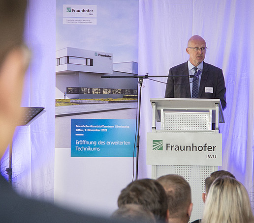 Prof. Welf-Guntram Drossel, Managing Director of the Fraunhofer IWU at the lectern
